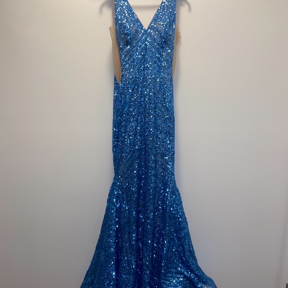 Jovani Prom Dress - Picture 2 of 4
